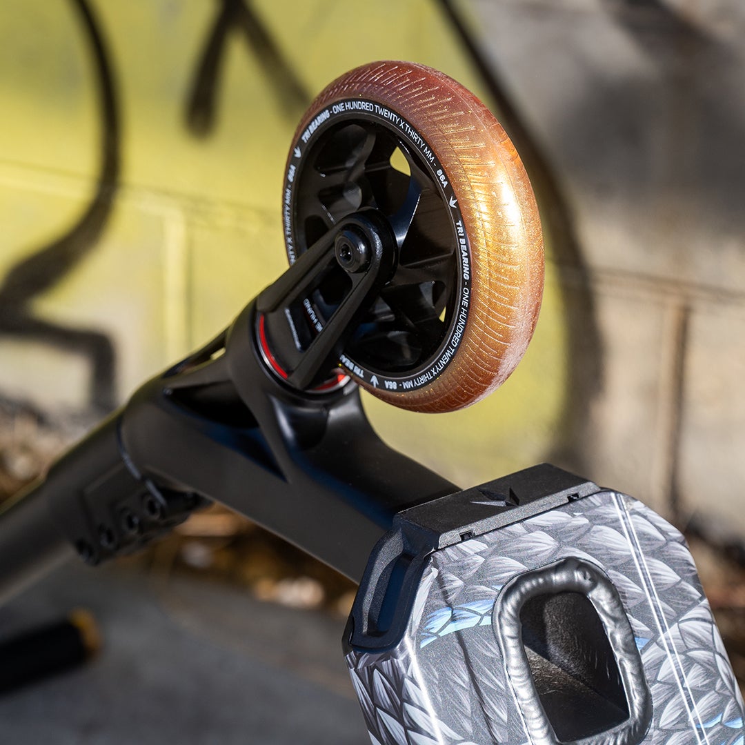 KOS S7 Soul Complete Pro Scooter - Black, Blue and Gold